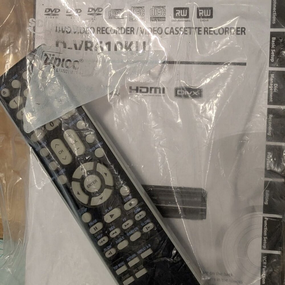 Toshiba SE-R0305 TV DVD Remote Control Original With Manual